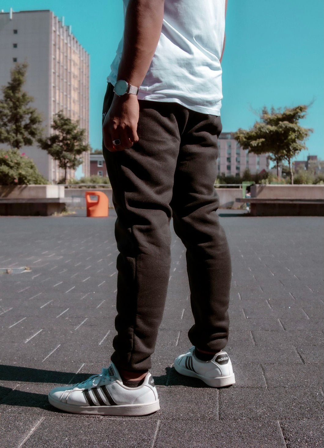 MINORITY™ Joggers in Jade Black